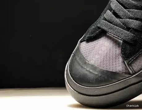 AA3832-001 Grim O-W Blazer Reaper Mid  Nike 0704